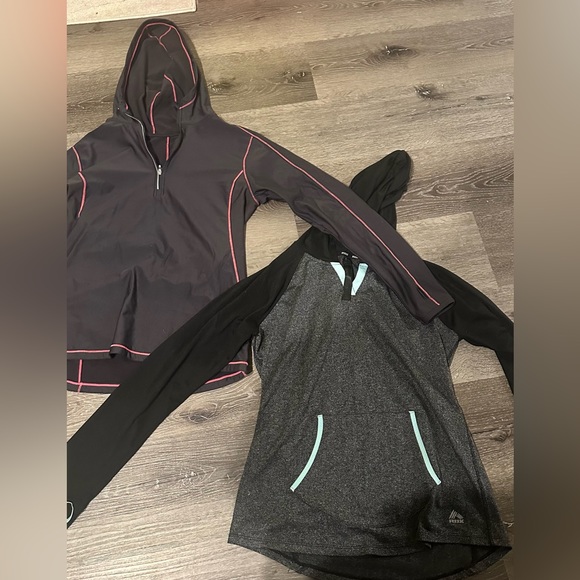 Two women size medium RBX althletic long sleeve tops - Picture 5 of 7